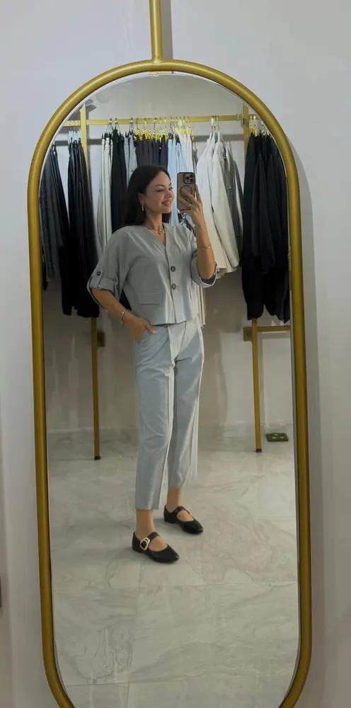 Kıvrık kol detaylı takım